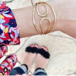 NWT 🎗Stella & Dot Gold Fitz Cuff